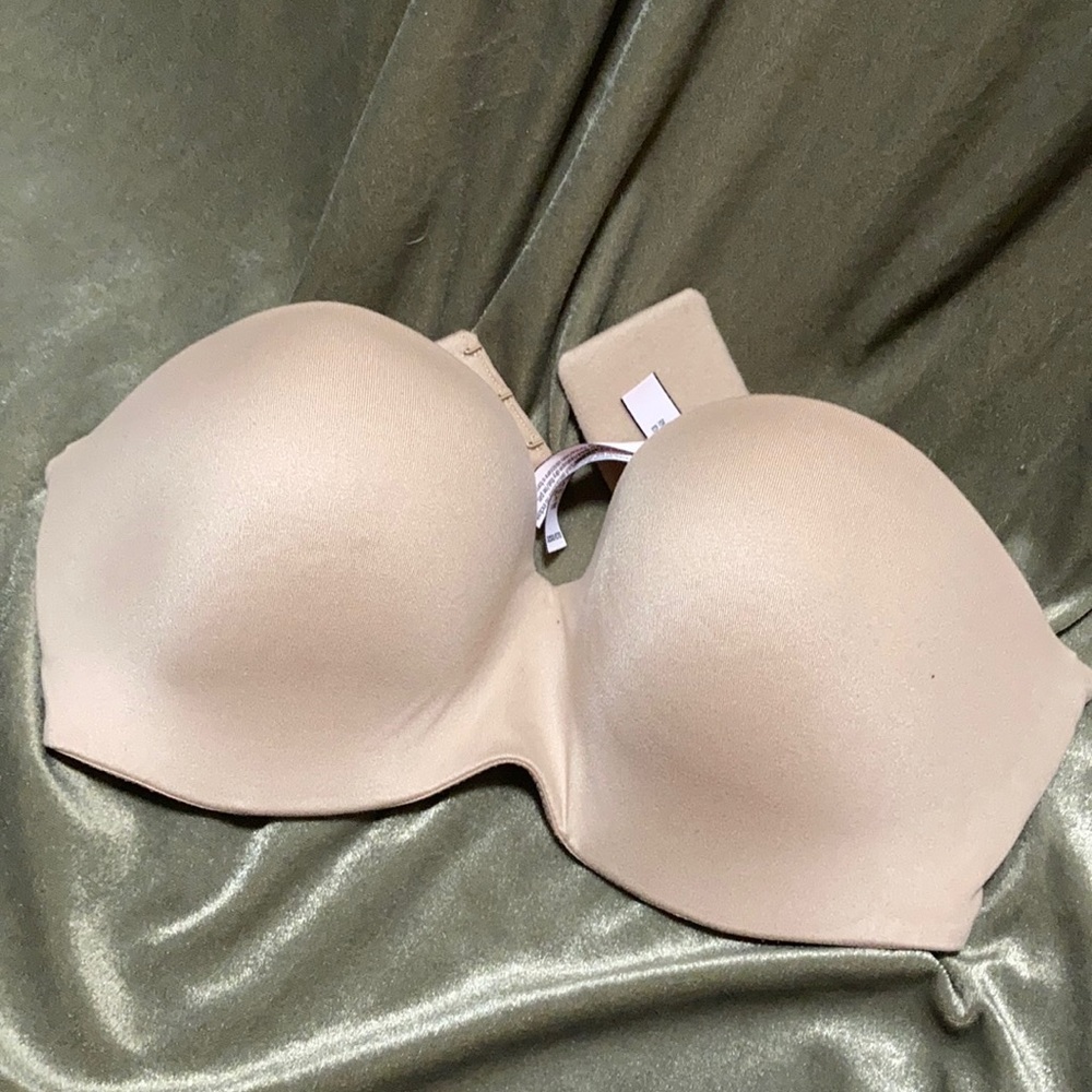 Strapless Victoria’s Secret bra 32DD